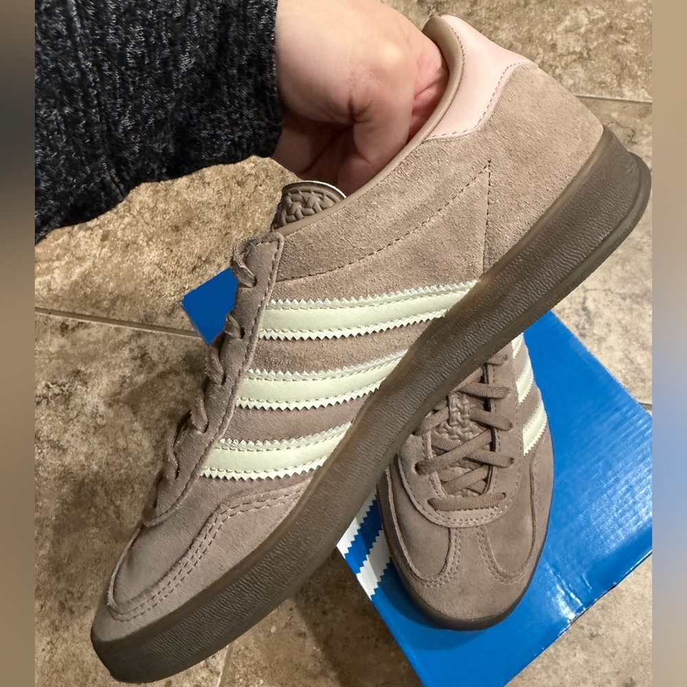 Adidas women’s Gazelle Indoor sneakers - Picture 9 of 14